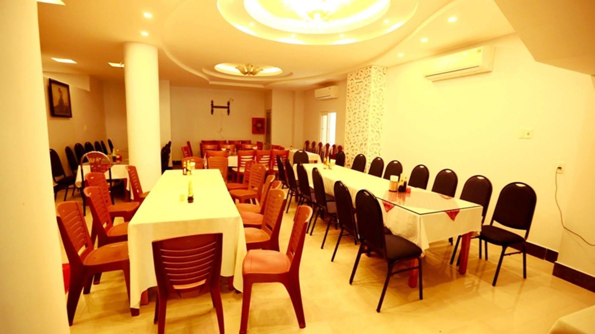 Xuan Hung Hotel Da Nang Bagian luar foto