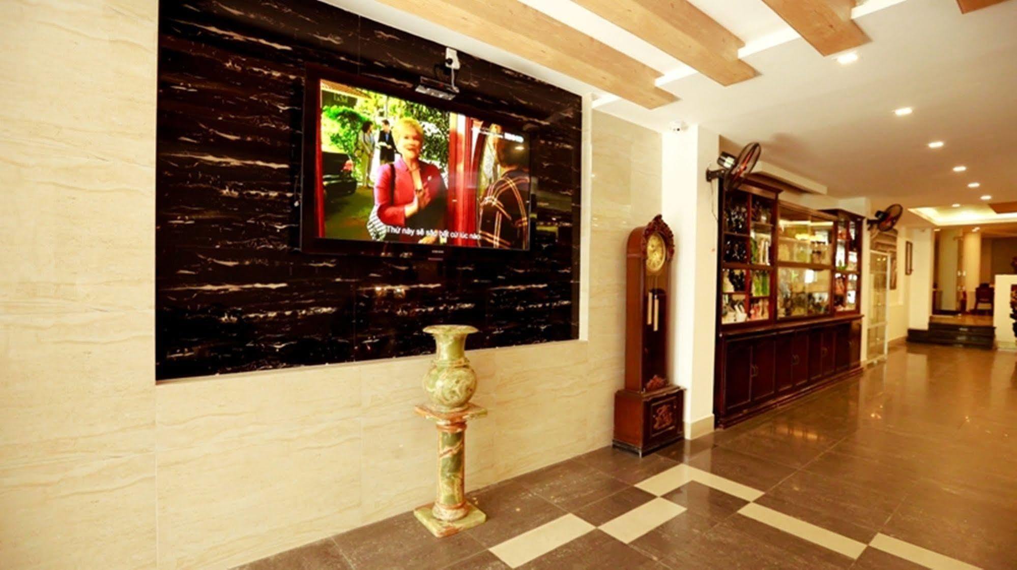 Xuan Hung Hotel Da Nang Bagian luar foto